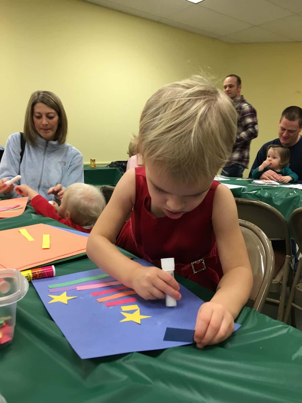 What a great day! It started with craft fun at the Madeira Moms kids holiday party. Free carriage rides through the business district, and free hot chocolate by a fire followed that. St. Nicolas later delivered treat bags to all the kids in the neighborhood. And now, as I type this, all three of our girls are playing at a friend’s house. Gosh, I love living in Madeira!