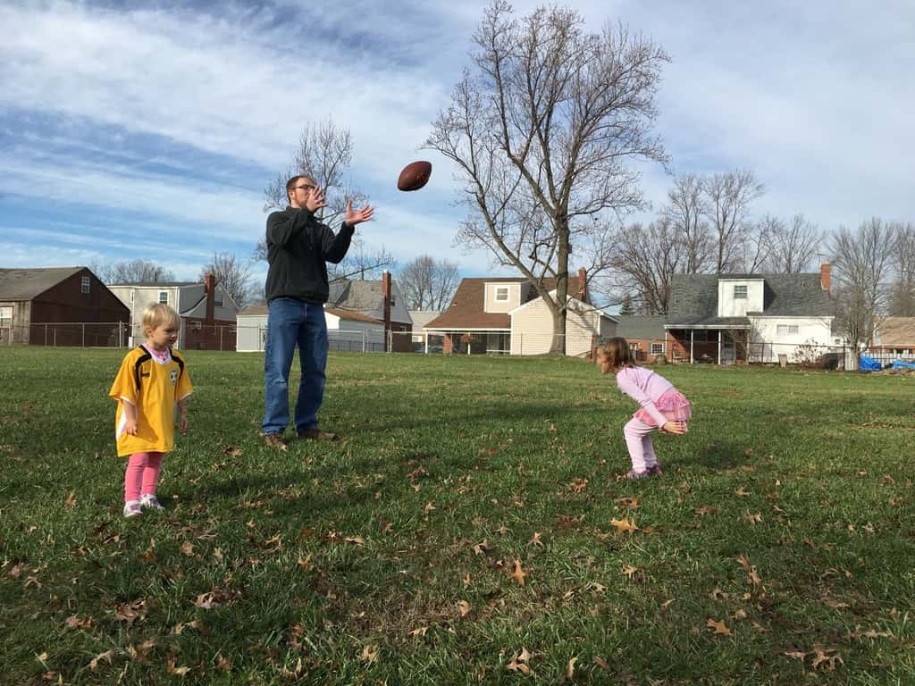 Gwen finally got a chance to play football! We all had a great time at the annual Speed Family football game today. The weather was perfect, and the party afterwards was fun. Why did it take me 24 years to finally attend one?