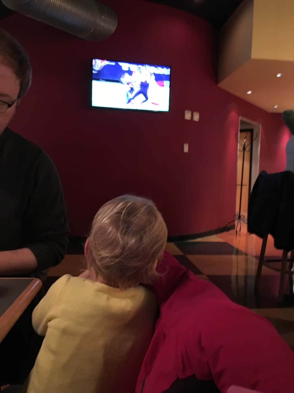 We had a great time eating dinner out at Dewey’s Pizza! The pizza was delicious. Gwen enjoyed watching football and everyone tried a lemon.