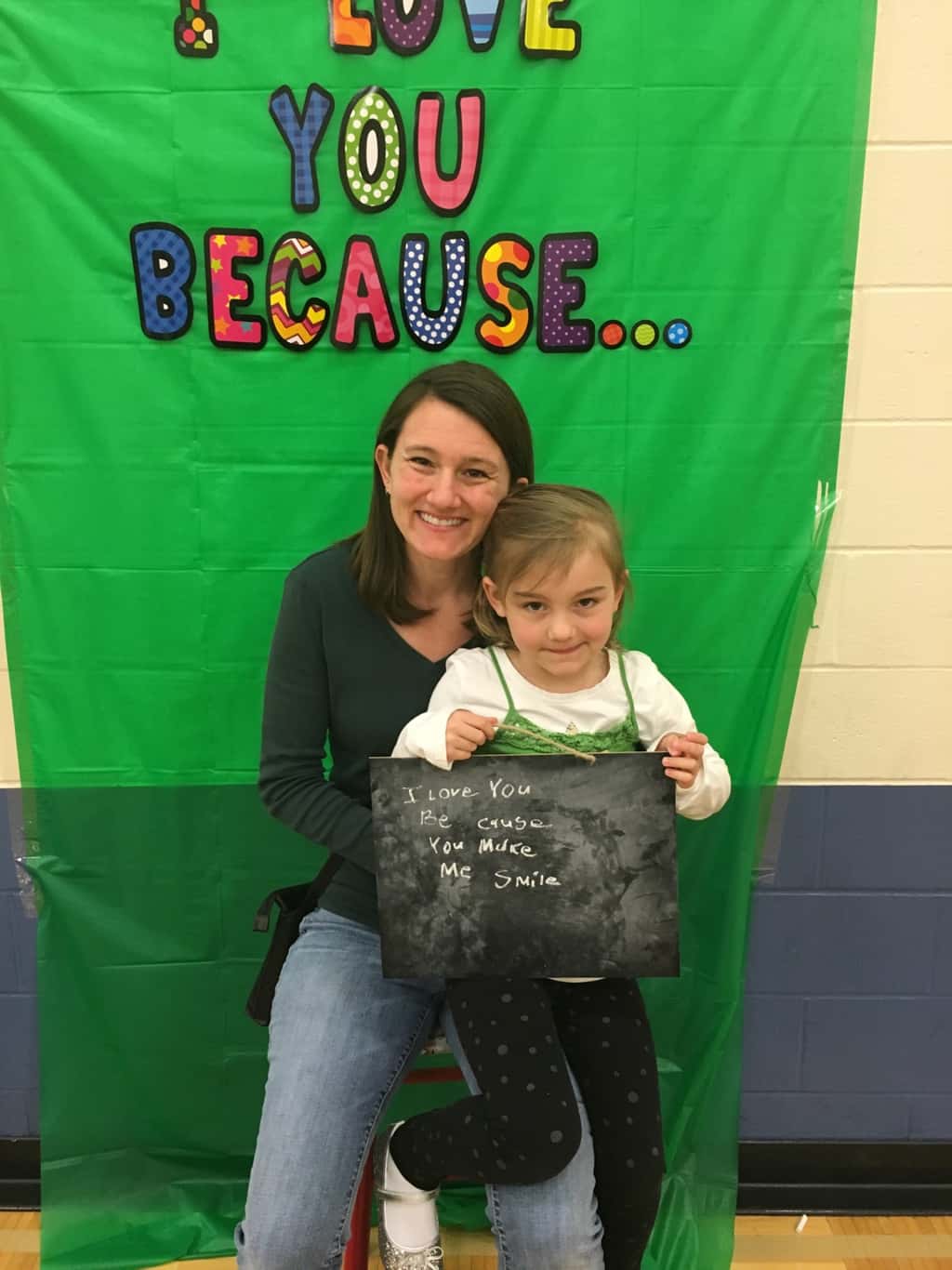 “Muffins with Mom” at school today!