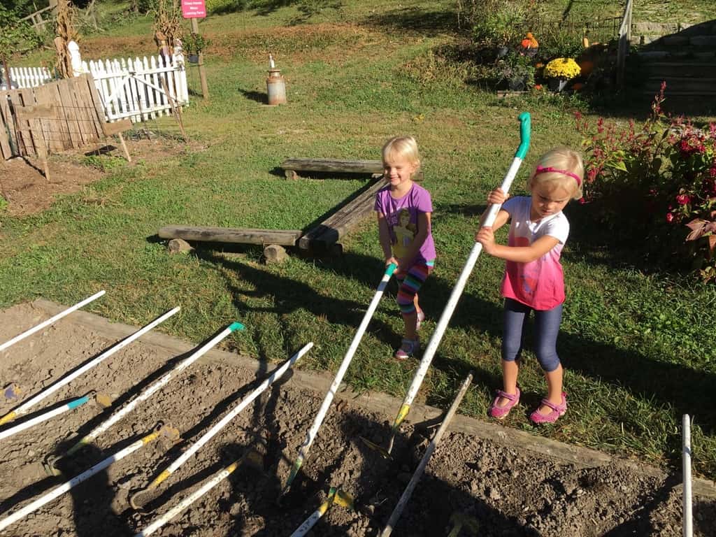 What a fun day with friends at Sunrock Farm! The girls got to take a hayride to a pumpkin patch, milk a goat, hold a baby chick, feed goats, gather eggs, pet a donkey, a miniature horse, a cow, a farm kitty, and more!