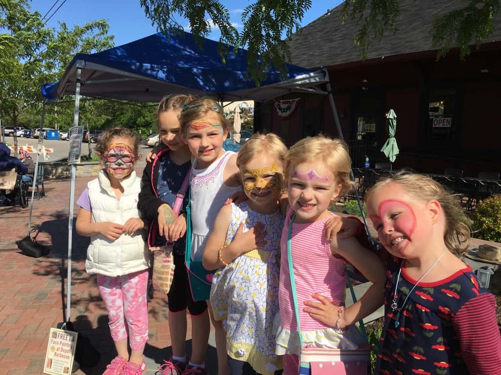 Life is really good when you not only run into your best friends at the Madeira Art Fair, but you also get your face painted.