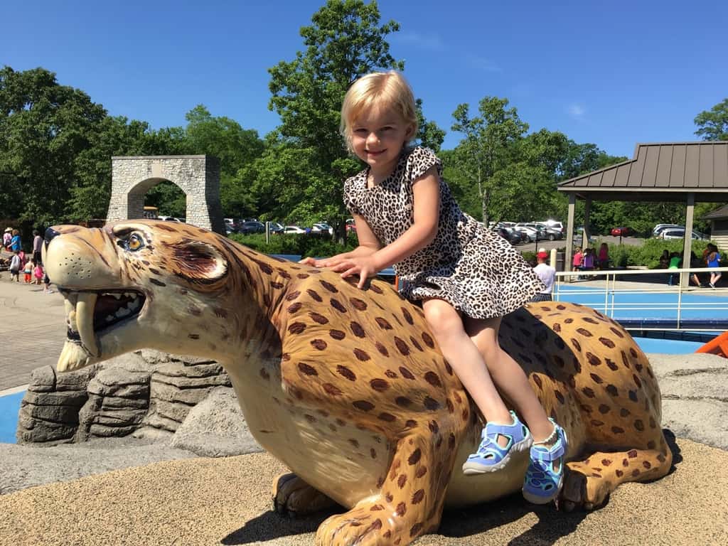 Girl date #1: This summer, two girls get to spend their Thursday with Grandma and Grandpa Moose while one girl goes on an adventure with me. Gwen and I spent the morning hiking at Sharon Woods while Abby and Josie had fun with their grandparents at the Zoo.
