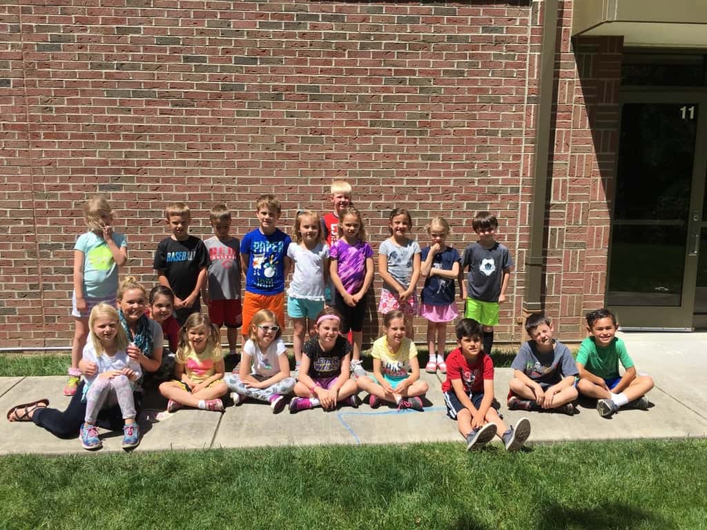 I somehow forgot to post the pictures from Abby’s end of the school year class party. Gwen, Josie, and I brought and served the very popular ice cream sundaes.