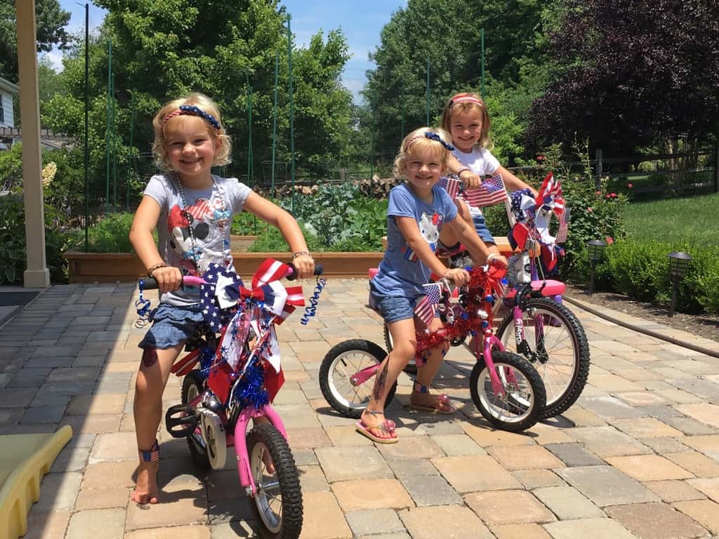 Kenwood Hills knows how to throw a fun Fourth of July party! We’re so lucky to be part of this neighborhood!