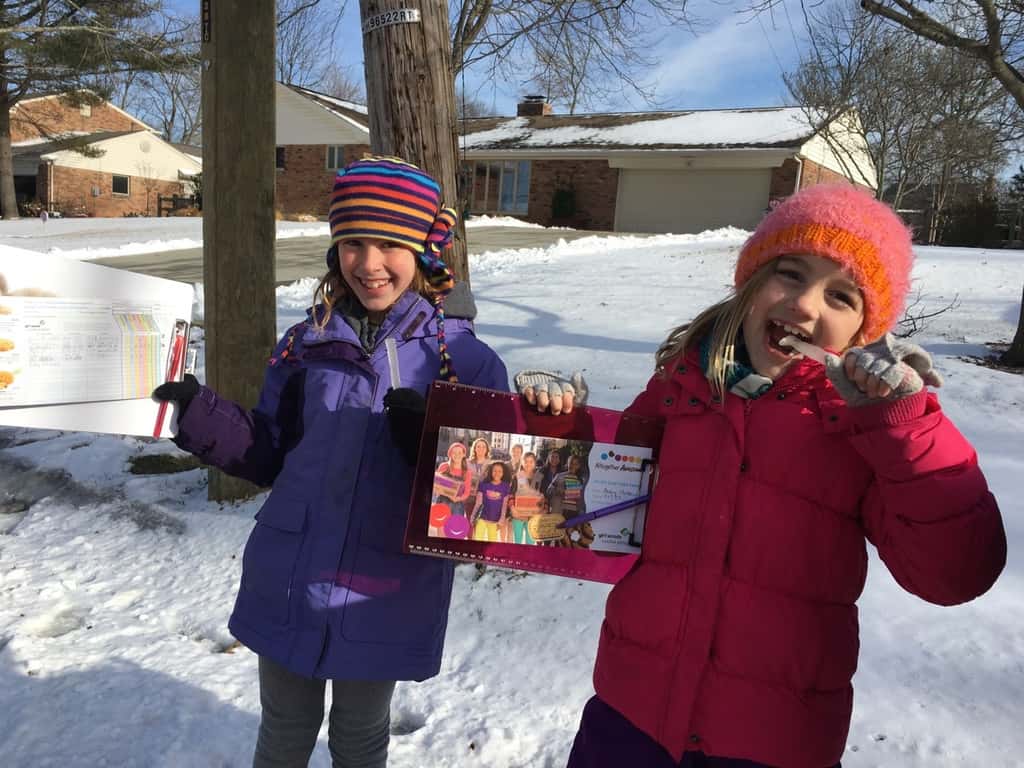 Ambitious cookie-selling, more happy fort-building, and enthusiastic movie-recommending - all part of a good Sunday.