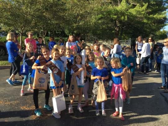 Lots of other Madeira Girl Scouts joined us for the Madeira Homecoming Parade this year. Instead of going to the game, we decided to walk back to La Grassa.
